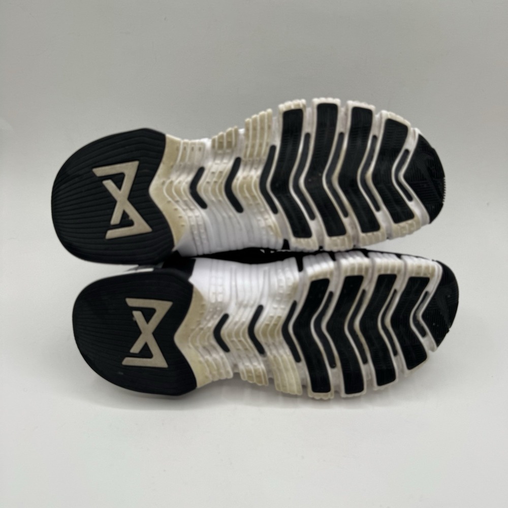 Nike Free Metcon 5 Shoes Womens 8.5 Black Mesh Training Sneakers DV3950-001 - Picture 16 of 16